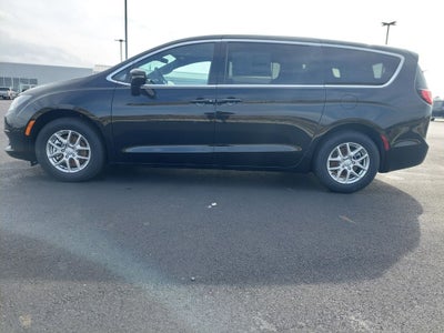 2026 Chrysler Voyager VOYAGER LX