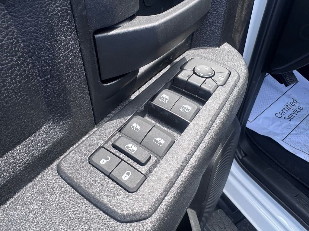 2026 RAM Ram 3500 RAM 3500 TRADESMAN CREW CAB 4X4 6'4' BOX