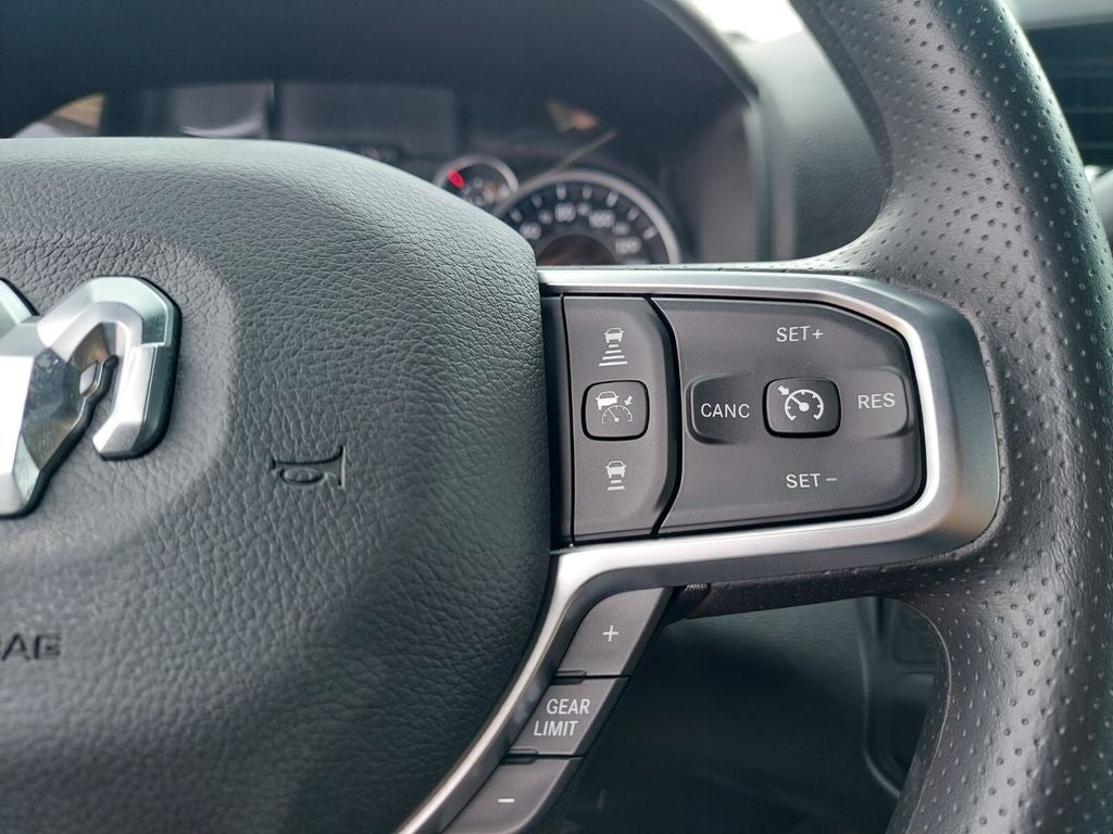 2026 RAM Ram 3500 RAM 3500 TRADESMAN CREW CAB 4X4 6'4' BOX