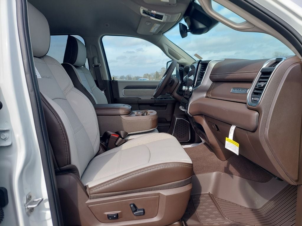 2026 RAM Ram 3500 RAM 3500 LARAMIE CREW CAB 4X4 8' BOX