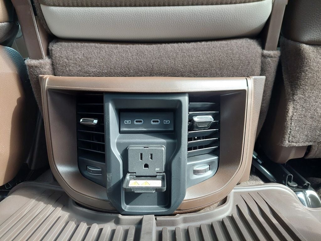 2026 RAM Ram 3500 RAM 3500 LARAMIE CREW CAB 4X4 8' BOX