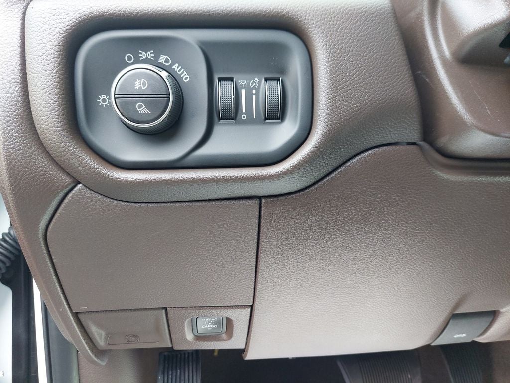 2026 RAM Ram 3500 RAM 3500 LARAMIE CREW CAB 4X4 8' BOX