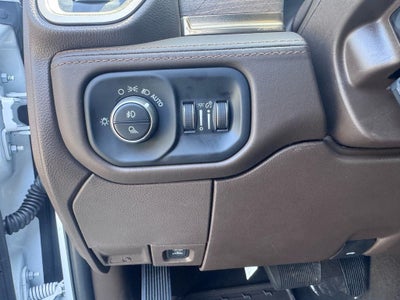 2025 RAM Ram 2500 RAM 2500 LIMITED LONGHORN CREW CAB 4X4 6'4' BOX