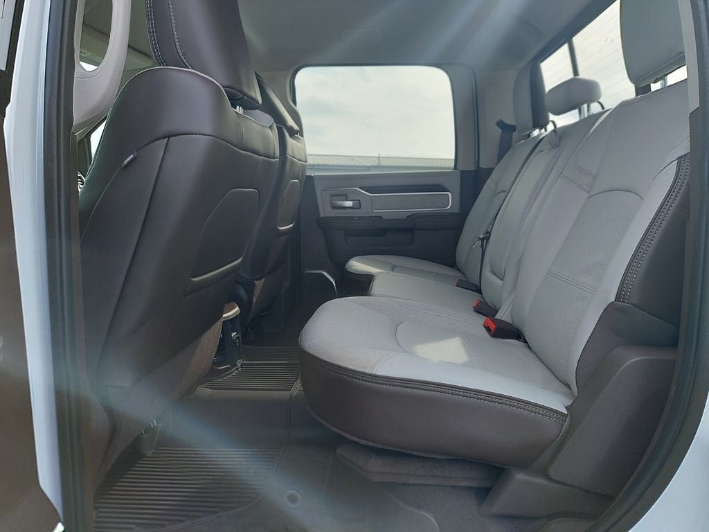 2026 RAM Ram 3500 RAM 3500 LARAMIE CREW CAB 4X4 8' BOX