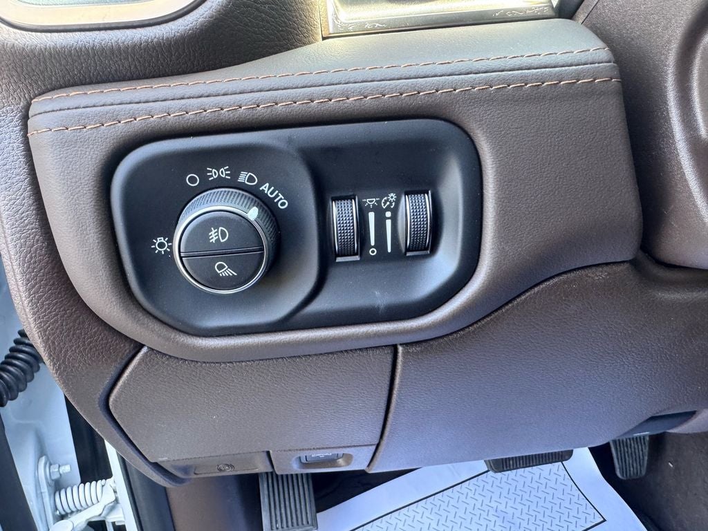 2026 RAM Ram 3500 RAM 3500 LIMITED LONGHORN CREW CAB 4X4 8' BOX