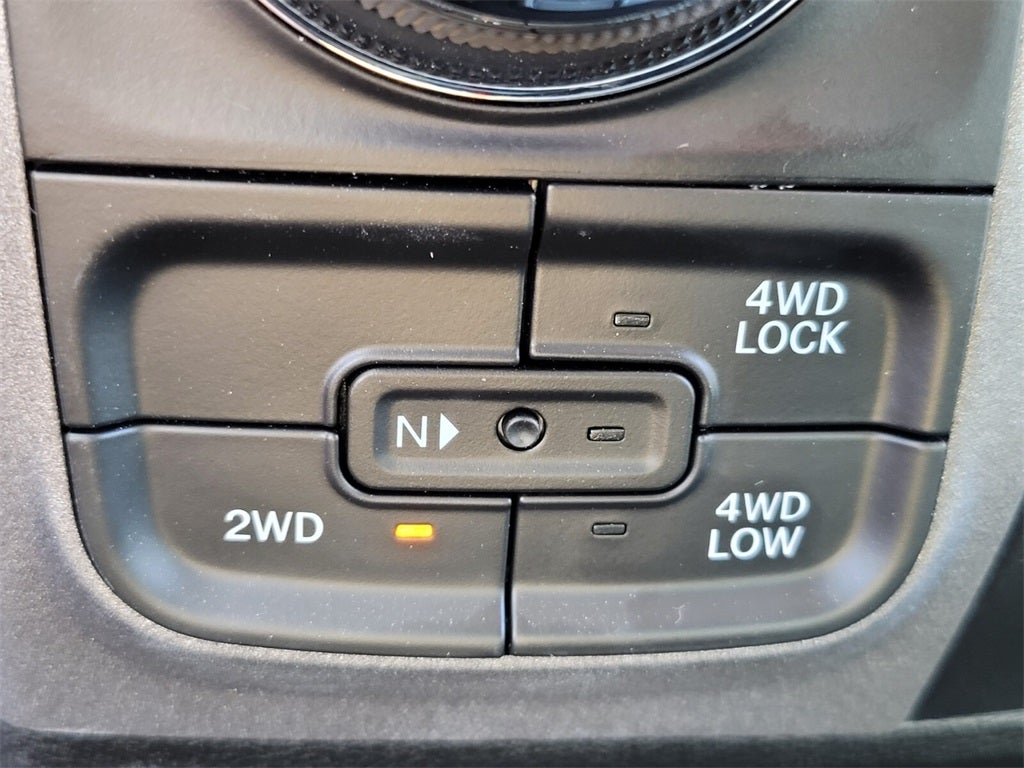 2023 RAM Ram 1500 Classic RAM 1500 CLASSIC TRADESMAN CREW CAB 4X4 5'7' BOX