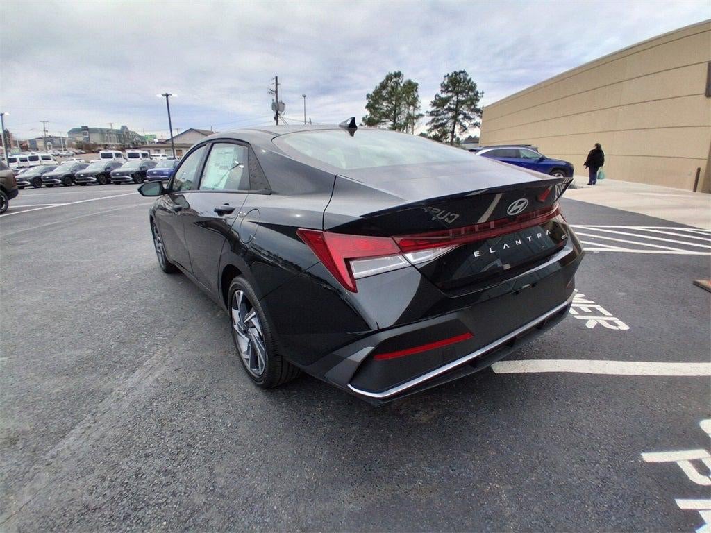 2025 Hyundai Elantra Hybrid SEL Sport