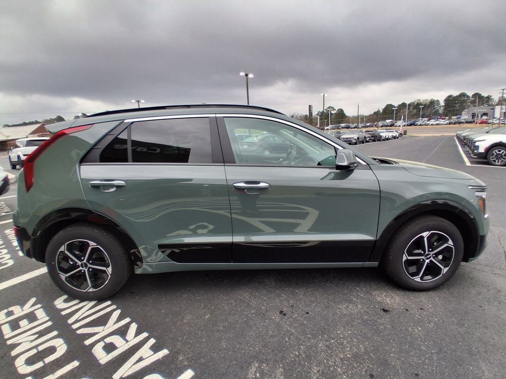 2025 Kia Niro SX