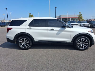 2022 Ford Explorer ST