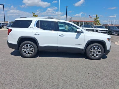 2022 GMC Acadia SLT