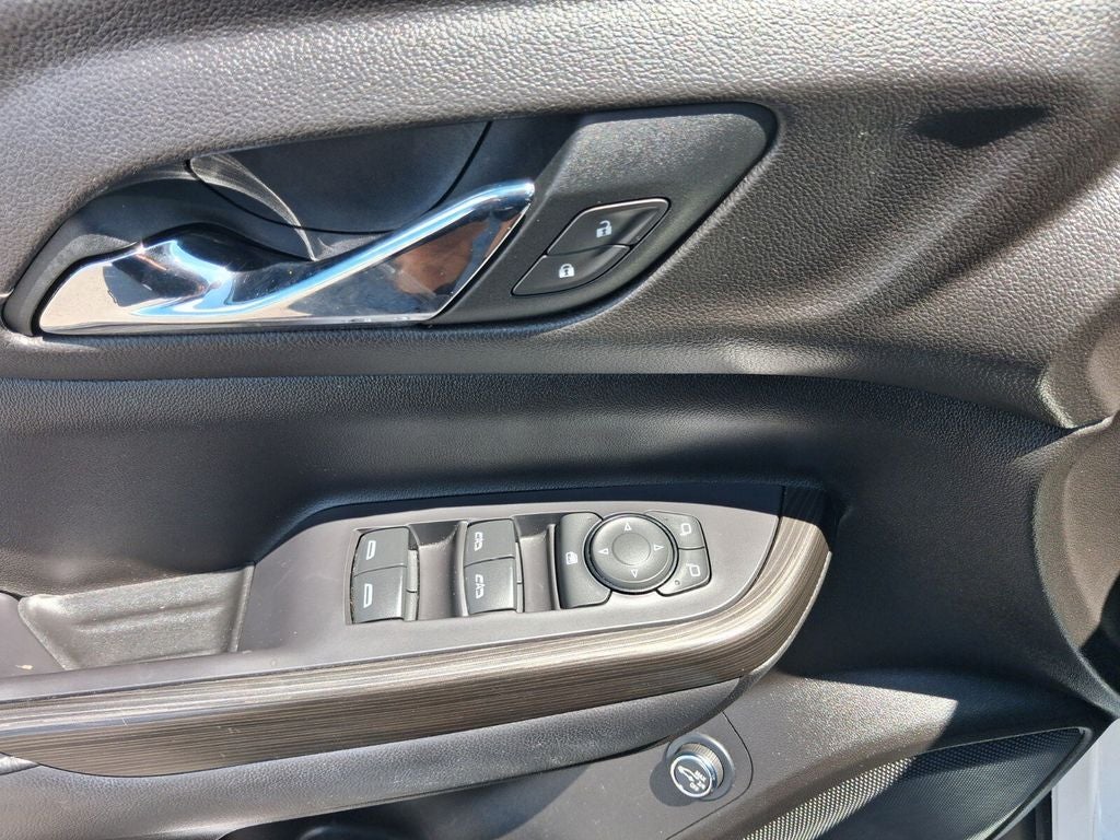 2022 GMC Acadia SLT
