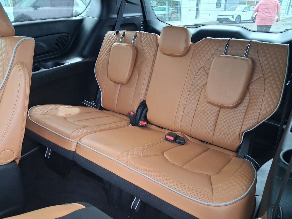 2022 Chrysler Pacifica Hybrid Pinnacle