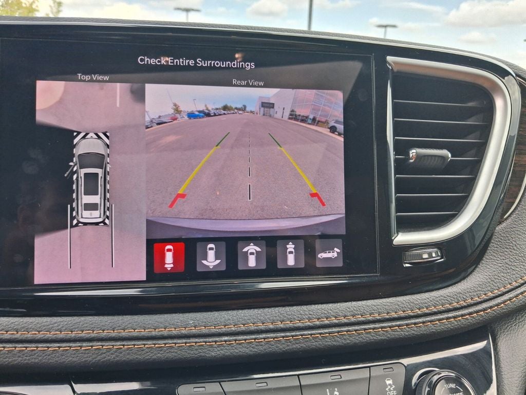 2022 Chrysler Pacifica Hybrid Pinnacle