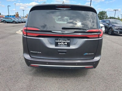 2022 Chrysler Pacifica Hybrid Pinnacle