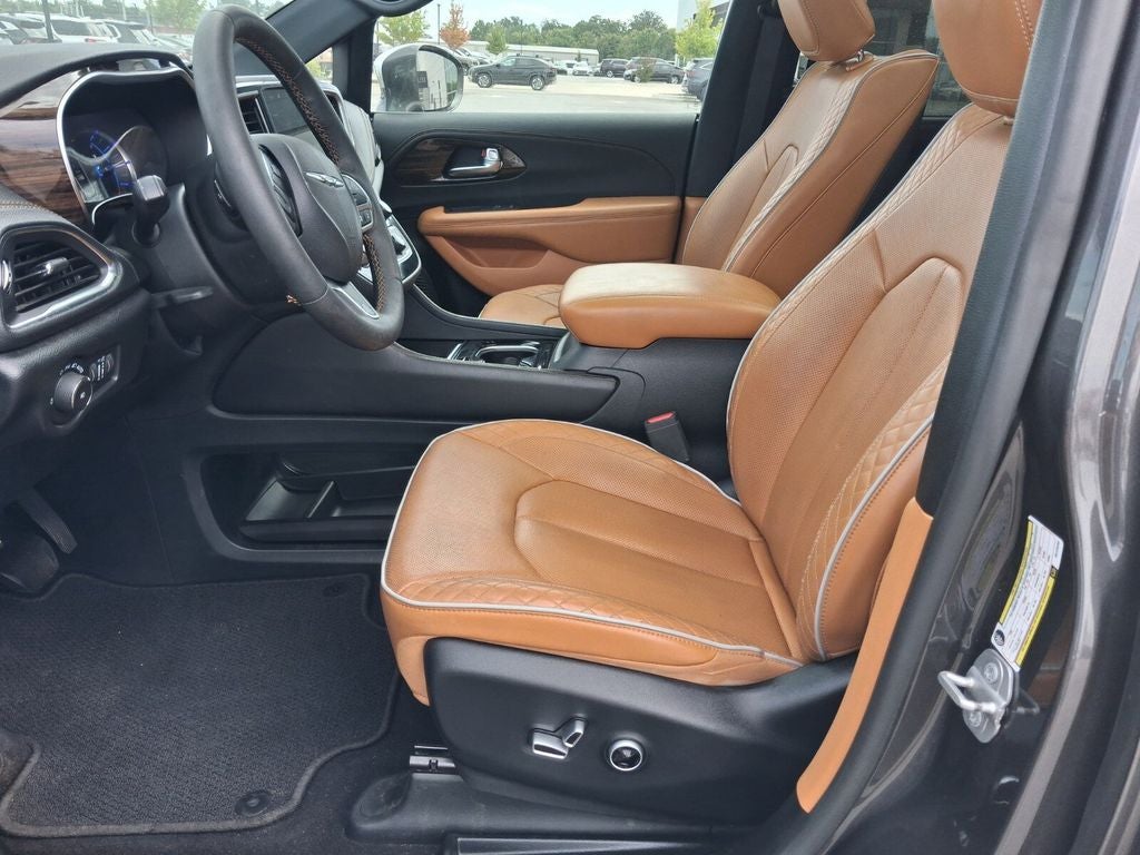 2022 Chrysler Pacifica Hybrid Pinnacle