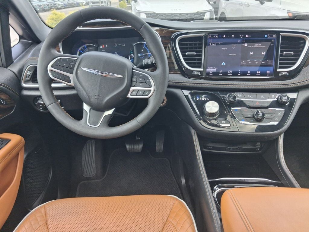 2022 Chrysler Pacifica Hybrid Pinnacle