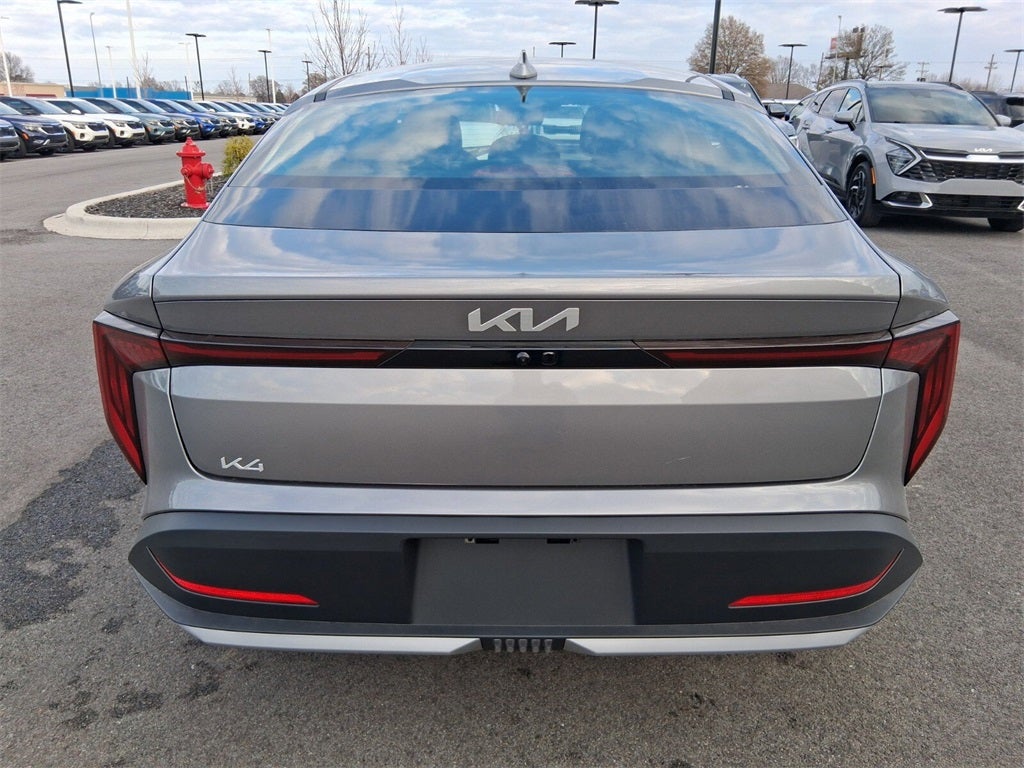 2026 Kia K4 LXS