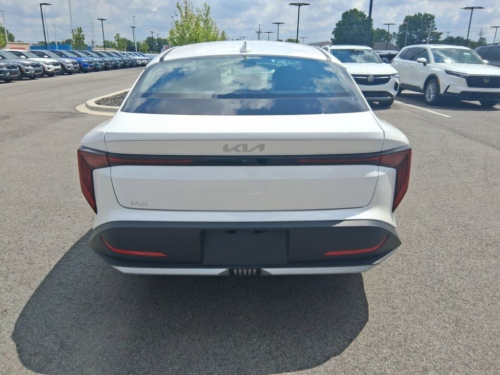 2026 Kia K4 LX
