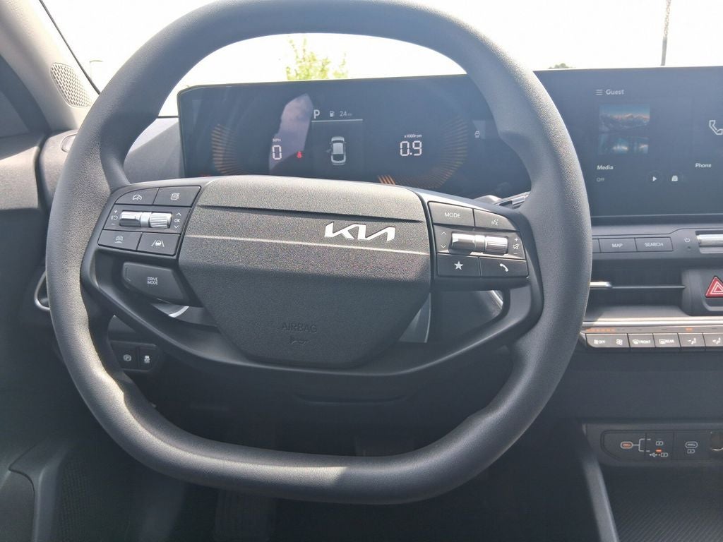 2026 Kia K4 LX