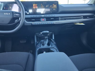 2027 Kia K4 LX