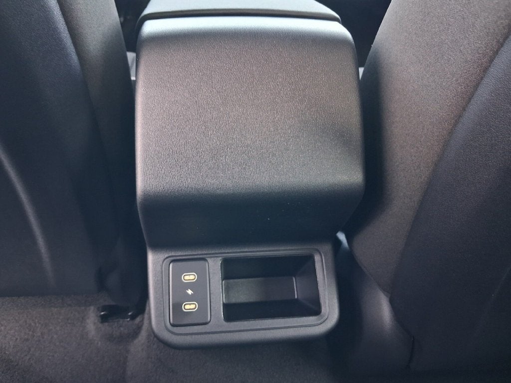 2027 Kia K4 LX