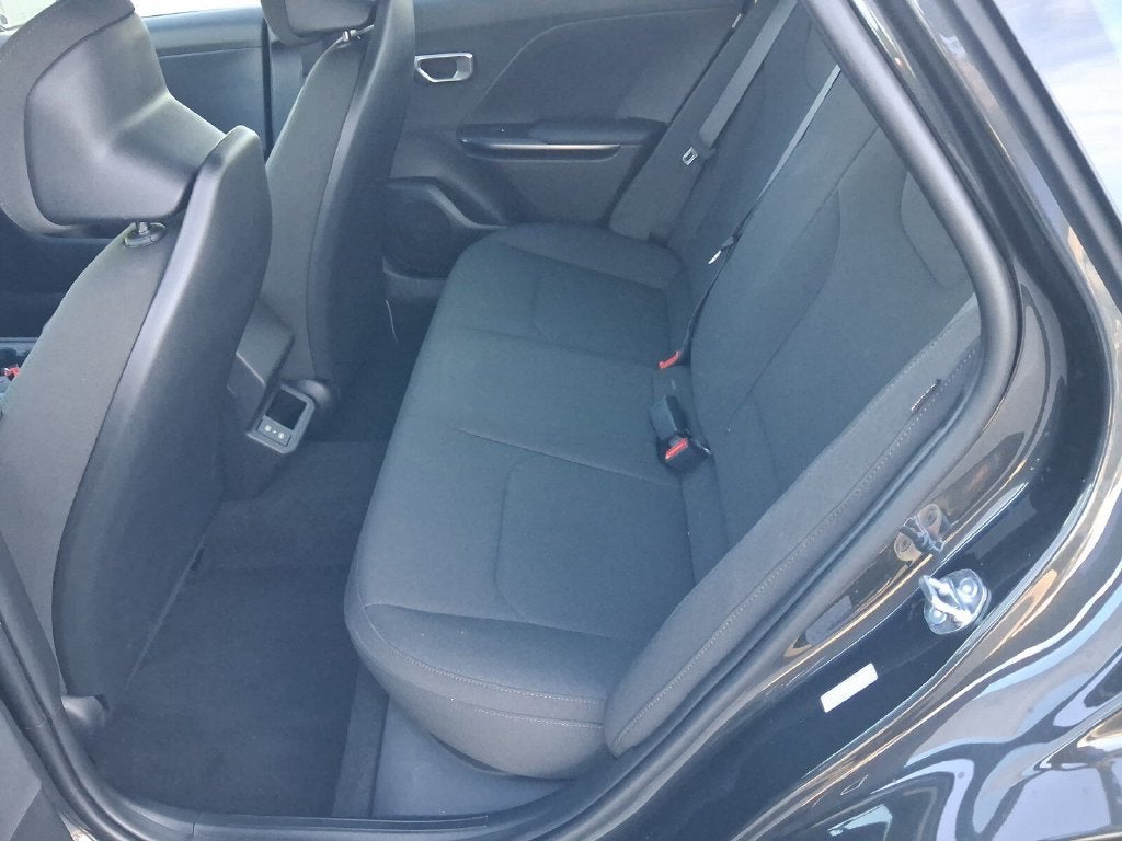 2027 Kia K4 LX