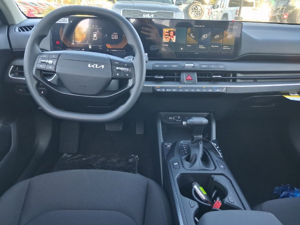 2027 Kia K4 LX