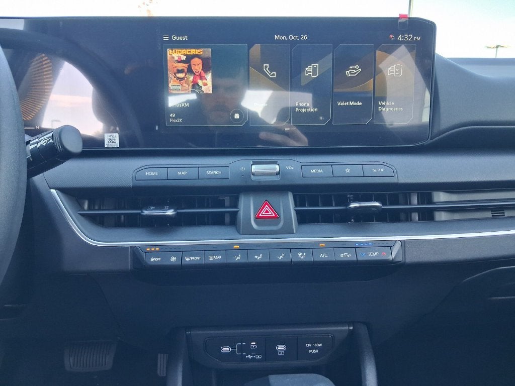 2027 Kia K4 LX