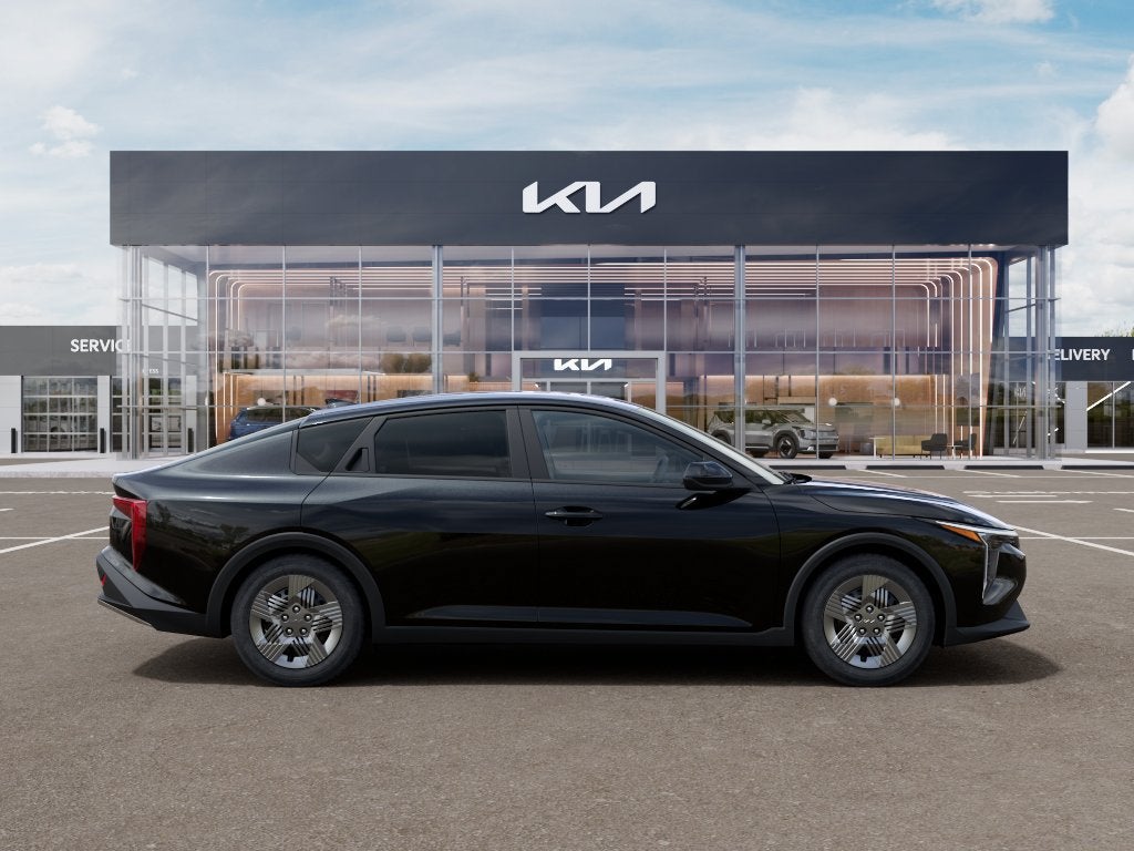 2027 Kia K4 LX
