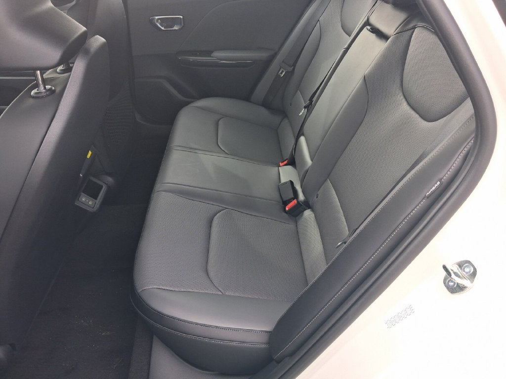 2027 Kia K4 EX
