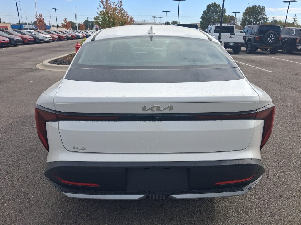2027 Kia K4 EX