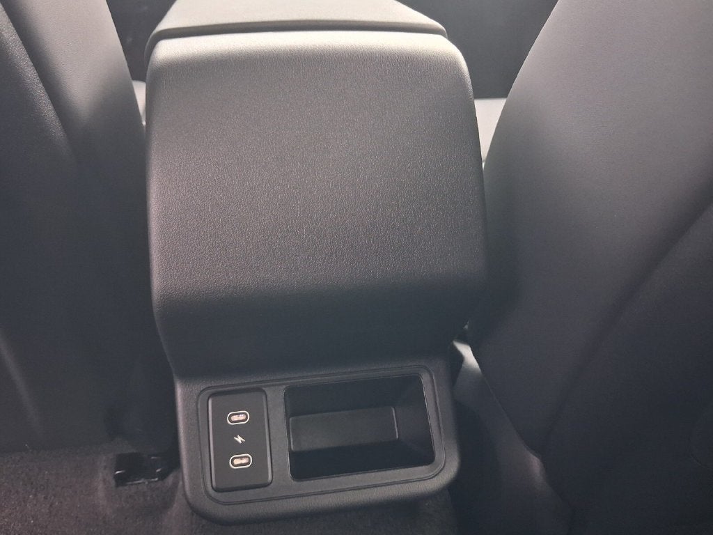 2027 Kia K4 EX
