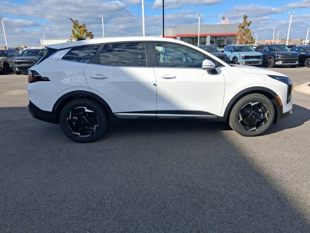 2027 Kia Sportage EX
