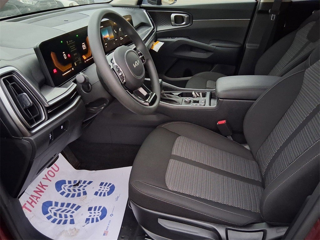 2025 Kia Sorento LX
