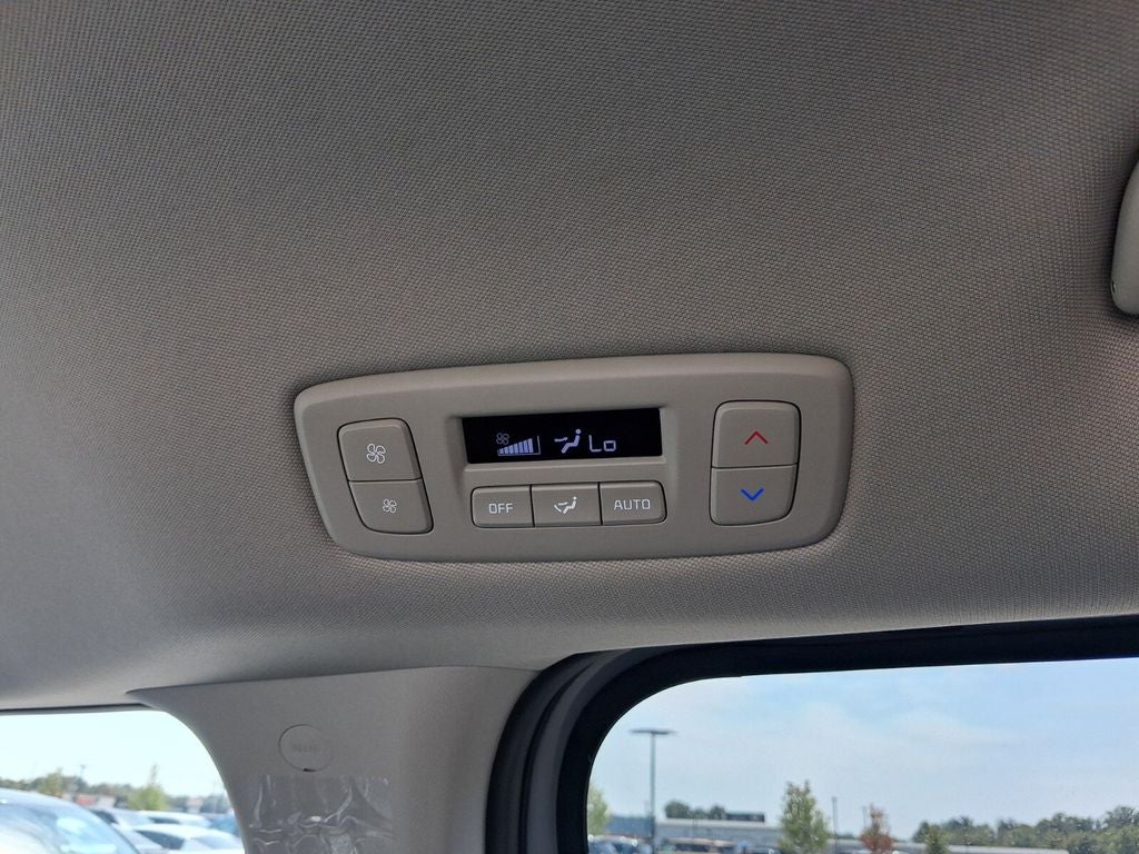 2027 Kia Carnival LXS